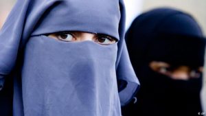 Un hombre con un burka roba más de 700.000 euros en joyas en NY