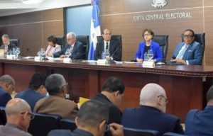 JCE extiende plazo para solicitud de fusiones de candidaturas presidenciales