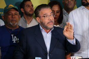 Moreno exige renuncia de jueces de la JCE por la suspensión de comicios