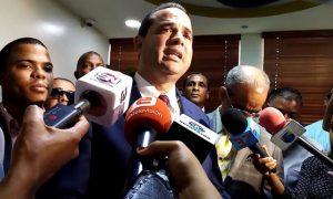 FP acusa Gonzalo Castillo de violar leyes; exige JCE conozca instancia FP acusa Gonzalo Castillo de violar leyes; exige JCE conozca instancia