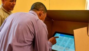 Evangélicos piden votar a favor de la vida y en contra de la corrupción Evangélicos piden votar a favor de la vida y en contra de la corrupción