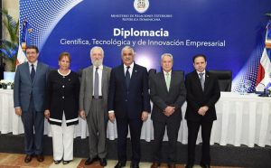 Canciller Vargas preside lanzamiento Diplomacia Científica y Tecnológica