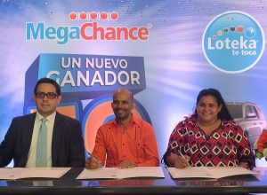 Empleado privado gana los 50 millones de pesos del Megachance de Loteka