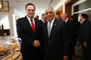 Israel y República Dominicana firman acuerdo posibilitaría vuelos directos