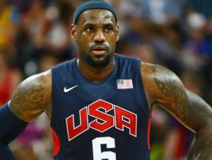 LeBron James considera jugar en los Juegos Olímpicos de Tokio 2020