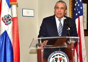 Cónsul propone anteproyecto crea Consejo Desarrollo de Ultramar