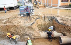 Colocan regulador de presión controlará explosiones en tubería Bella Vista