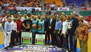 Encuentro de leyendas Baloncesto Superior de Santiago; retiran el 14