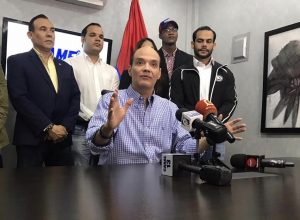 Nieto de Trujillo inscribe por el PNVC candidatura presidencial ante la JCE