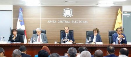 JCE amplía plazo alianzas y fusiones a nivel presidencial y congresual JCE amplía plazo alianzas y fusiones a nivel presidencial y congresual