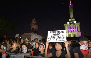 Jóvenes dicen seguirán protestas hasta que se cumplan demandas