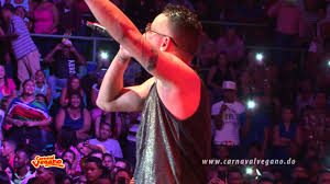 Artistas urbanos dominan el escenario de los carnavales en la RD