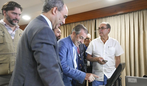 JCE presenta a observadores de la OEA modelo de voto automatizado imagen