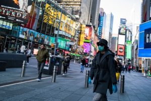 Alcalde Nueva York ordena cierre bares, restaurantes, teatros y cines
