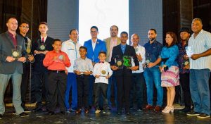 Santiago Country Club premia atletas del año; Nina Minier más destacado