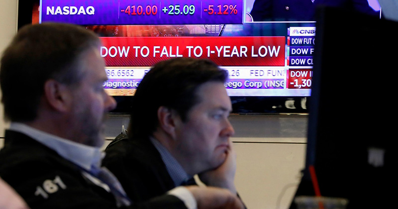 Lunes negro en los mercados; detiene operaciones Wall Street imagen