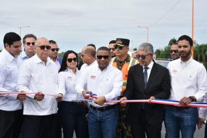 MOPC entrega tramo 2B Circunvalación SD y carretera Navarrete-PP