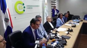 Jonathan Baró y Gisela Cueto son propuestos para fiscal electoral