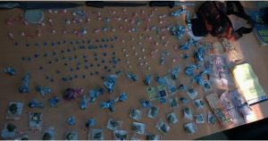 SDE: Arrestan a varias personas y ocupan drogas en operativos