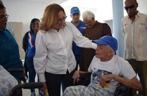 NAGUA: Plan Social de la Presidencia cumple sueño asilo de ancianos