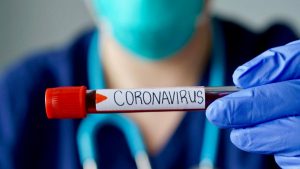 Gobierno financiará pruebas sobre coronavirus; hay suficientes camas