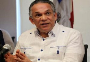 Ventura Camejo invita santiagueros participar en “Operación sombrillas”