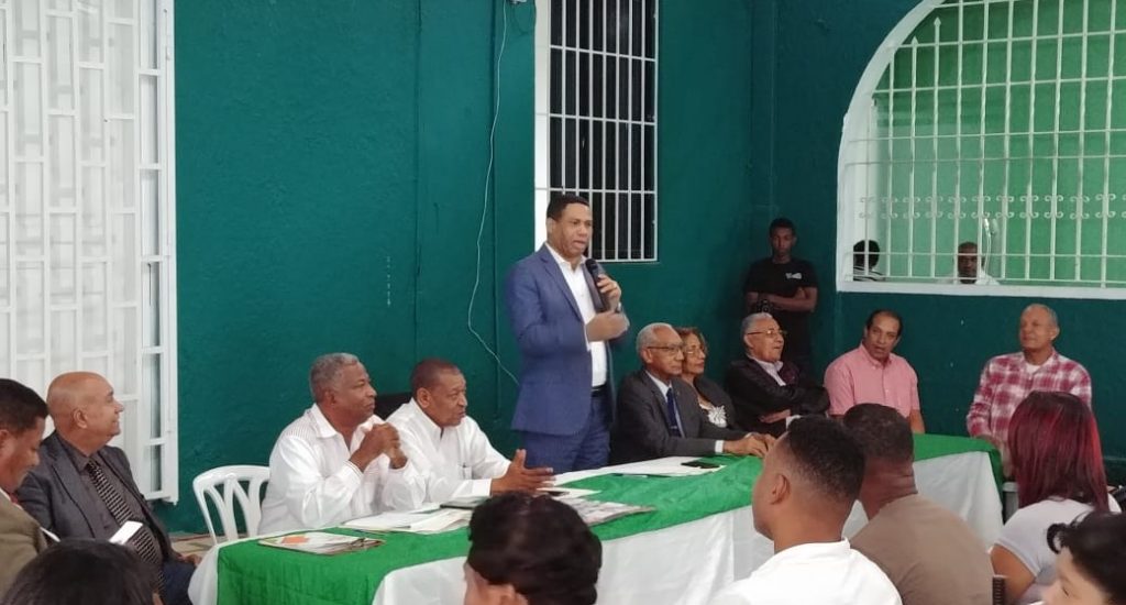 Trajano Santana pide a candidatos PRI contacto directo con los votantes imagen
