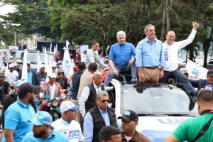 Abinader vaticina triunfo Ulises Rodríguez como alcalde de Santiago