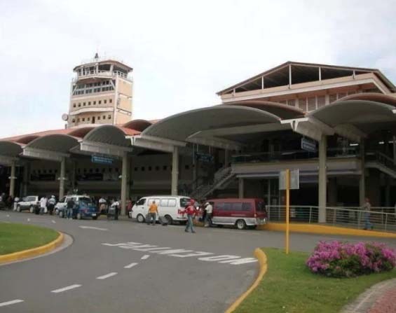 Aeropuerto Cibao limita labores; solo permite los vuelos tipo «ferry» imagen