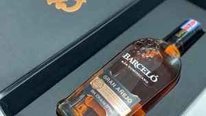 Barceló Gran Añejo se reinventa con nuevo formato y sabor