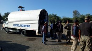 Migración detiene dos mil 59 haitianos y deporta a mil 703