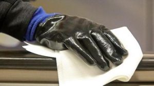 Cierran tres colegios para ser desinfectadas ante brote Covid-19