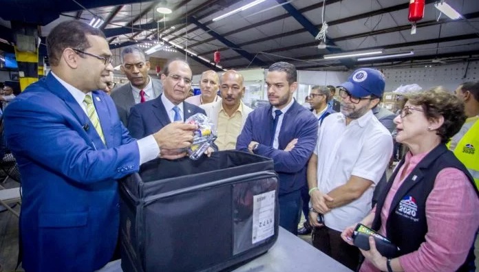 JCE y comisión de diálogo nacional supervisan organización municipales imagen