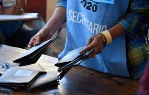 Junta Municipal Electoral valida actas y revisa más de 10 mil votos