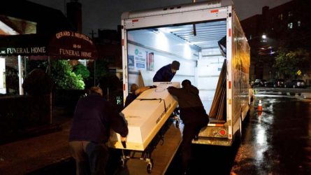 Funerarias Nueva York intensifican uso de ataúdes de cartón Funerarias Nueva York intensifican uso de ataúdes de cartón