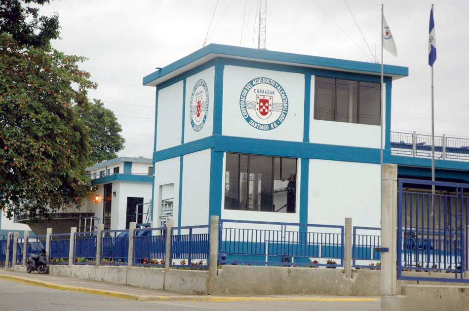 Corporación de acueducto de Santiago dice dejó de cobrar RD$100 millones imagen