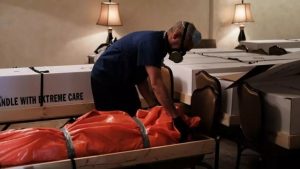 Nueva York investigará las muertes por COVID-19 en residencias de ancianos