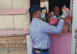 PUNTA CANA: Alcalde donará salario para comprar comida a los pobres