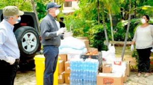 Abinader lleva alimentos a iglesias y adultos mayores del municipio SDE