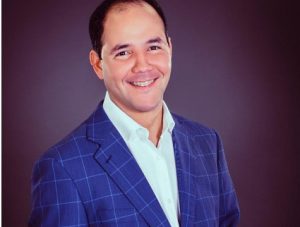 Dice Gonzalo dejó campaña política de lado para respaldar a necesitados