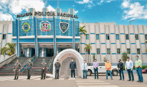 Alcaldía instala túnel sanitizante en el palacio de la Policía 