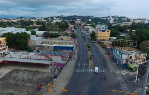 Firma constructora realiza jornada de fumigación en varios sectores