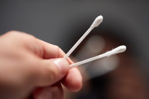 Se están acabando los hisopos para pruebas en Nueva York