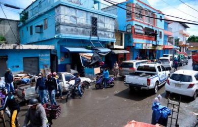 Mercado público “Hospedaje Yaque”  sigue siendo foco de contaminación