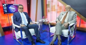 Funcionario pide especialistas que mantengan consultas a pacientes