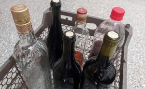 República Dominicana enfrenta al coronavirus y al alcohol adulterado