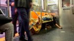 Desalojan a indigentes del metro de Nueva York por temor a contagios