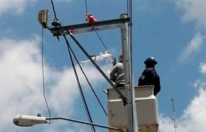 Dicen práctica de volar chichiguas sigue ocasionando averías eléctricas