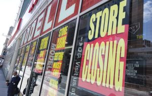 Nueva York multará a los negocios que abran antes de la autorización