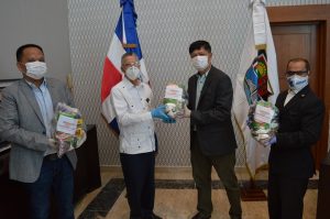 SDE: Alcalde agradece a colonia China donación de raciones alimenticias SDE: Alcalde agradece a colonia China donación de raciones alimenticias